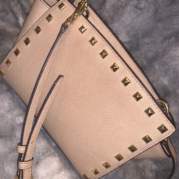 Michael Kors Crossbody Bag - Picture 2 of 4